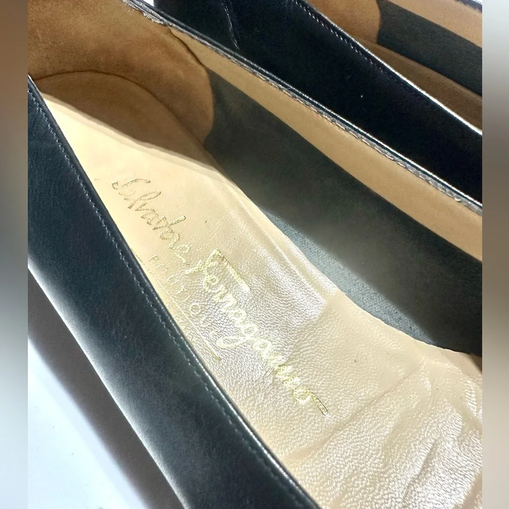 Salvatore Ferragamo Women's Navy Leather Loafers size 10B - Picture 2 of 11